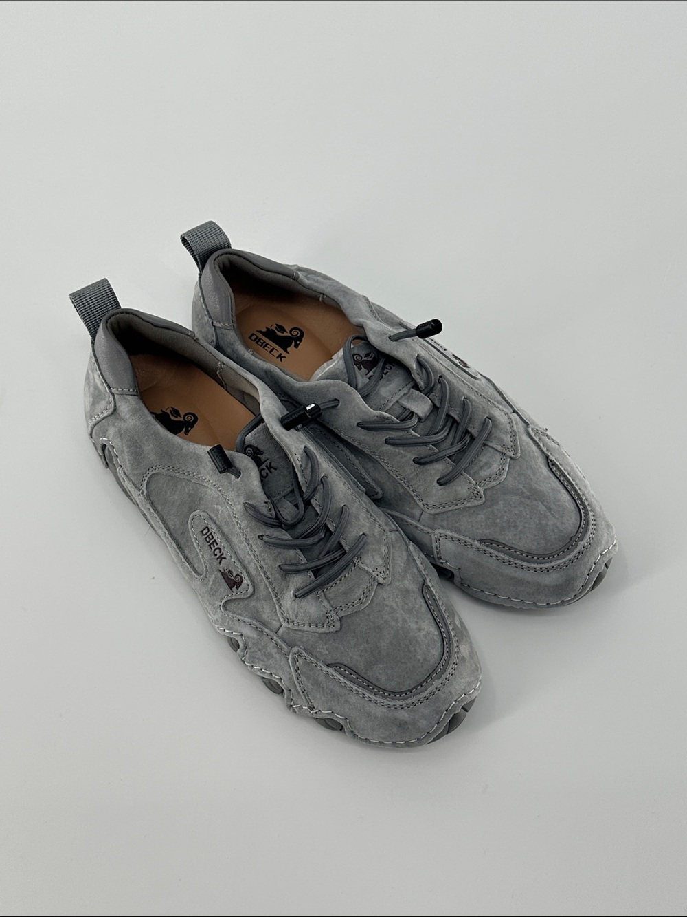 Dbeck Women’s Gray Suede Lace-Up Sneakers